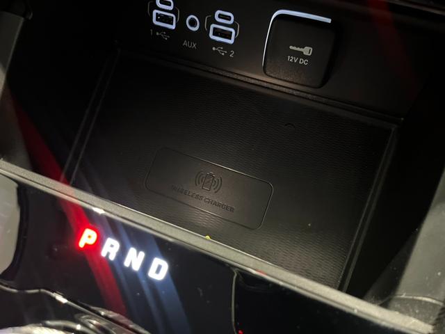 ジープ・グランドチェロキー４ｘｅ ３０ｔｈアニバーサリーエディション　弊社社有車　ワンオーナー　保証継承・認定中古車　ＬＥＤヘッドライト　純正ナビ　前席シートヒーター・ベンチレーション　前席パワーシート（Ｄ席メモリ付）　全周囲カメラ　フルセグＴＶ　ＨＵＤ　ＡＣＣ　ＢＳＭ（9枚目）