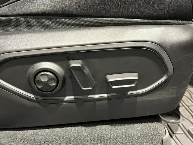 ジープ・グランドチェロキー４ｘｅ ３０ｔｈアニバーサリーエディション　弊社社有車　ワンオーナー　保証継承・認定中古車　ＬＥＤヘッドライト　純正ナビ　前席シートヒーター・ベンチレーション　前席パワーシート（Ｄ席メモリ付）　全周囲カメラ　フルセグＴＶ　ＨＵＤ　ＡＣＣ　ＢＳＭ（31枚目）