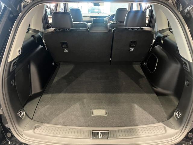 ジープ・グランドチェロキー４ｘｅ ３０ｔｈアニバーサリーエディション　弊社社有車　ワンオーナー　保証継承・認定中古車　ＬＥＤヘッドライト　純正ナビ　前席シートヒーター・ベンチレーション　前席パワーシート（Ｄ席メモリ付）　全周囲カメラ　フルセグＴＶ　ＨＵＤ　ＡＣＣ　ＢＳＭ（40枚目）