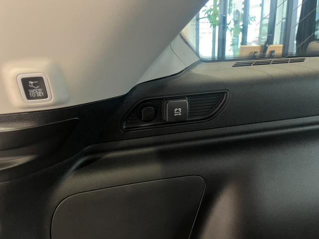 ジープ・グランドチェロキー４ｘｅ ３０ｔｈアニバーサリーエディション　弊社社有車　ワンオーナー　保証継承・認定中古車　ＬＥＤヘッドライト　純正ナビ　前席シートヒーター・ベンチレーション　前席パワーシート（Ｄ席メモリ付）　全周囲カメラ　フルセグＴＶ　ＨＵＤ　ＡＣＣ　ＢＳＭ（44枚目）