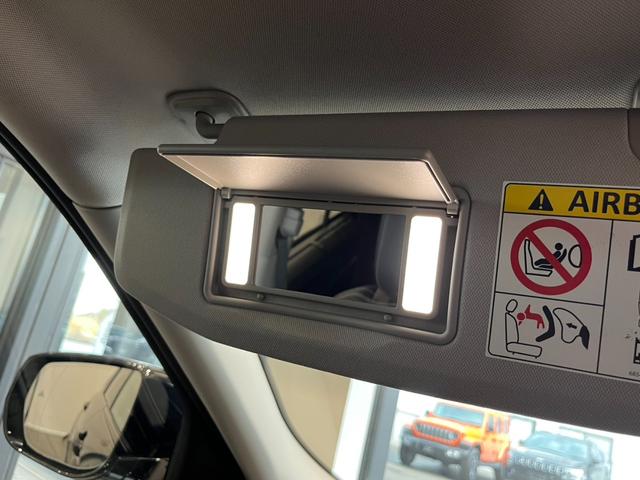 ジープ・グランドチェロキー４ｘｅ ３０ｔｈアニバーサリーエディション　弊社社有車　ワンオーナー　保証継承・認定中古車　ＬＥＤヘッドライト　純正ナビ　前席シートヒーター・ベンチレーション　前席パワーシート（Ｄ席メモリ付）　全周囲カメラ　フルセグＴＶ　ＨＵＤ　ＡＣＣ　ＢＳＭ（49枚目）