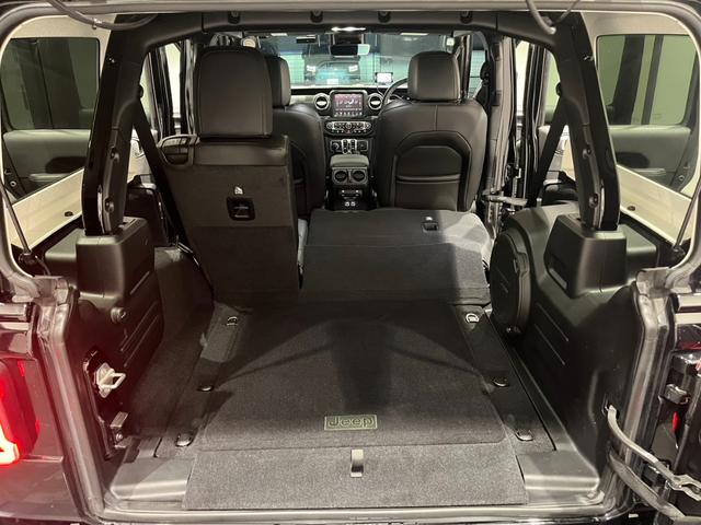 ジープ・ラングラーアンリミテッド サハラ　ワンオーナー　認定中古車　純正ＡＷ　前席シートヒーター　ＬＥＤヘッドライト　純正サイドステップ　ドラレコ（前後）　バック・サイド・フロントカメラ　ＡＣＣ　ＢＳＭ　ステアリングヒーター　ＥＴＣ（31枚目）
