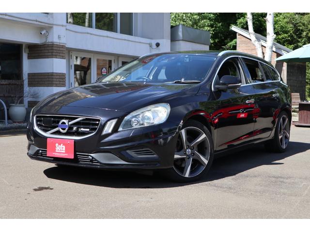 Ｖ６０ Ｔ６　ＡＷＤ　Ｒデザイン　シティーセーフティーパッケージ　ナビ　Ｂモニター（2枚目）