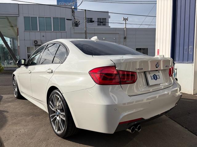 ３シリーズ ３２０ｉ　ｘＤｒｉｖｅ　Ｍスポーツ　レザーシート　１９インチＡＷ　ＴＶチューナー（5枚目）