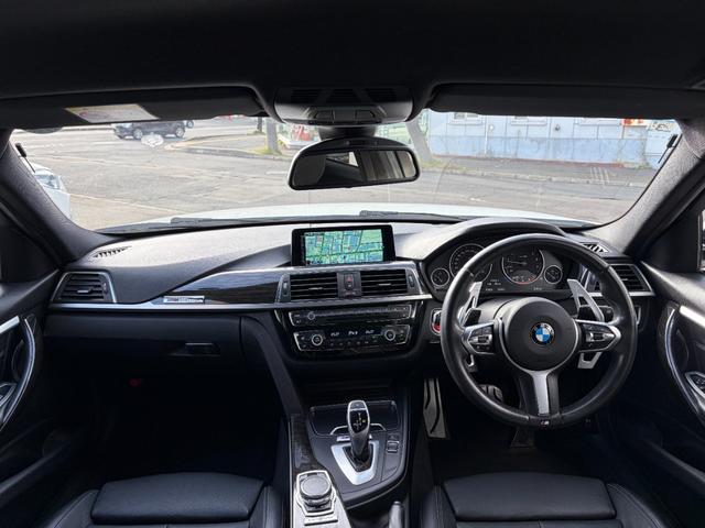 ３シリーズ ３２０ｉ　ｘＤｒｉｖｅ　Ｍスポーツ　レザーシート　１９インチＡＷ　ＴＶチューナー（10枚目）