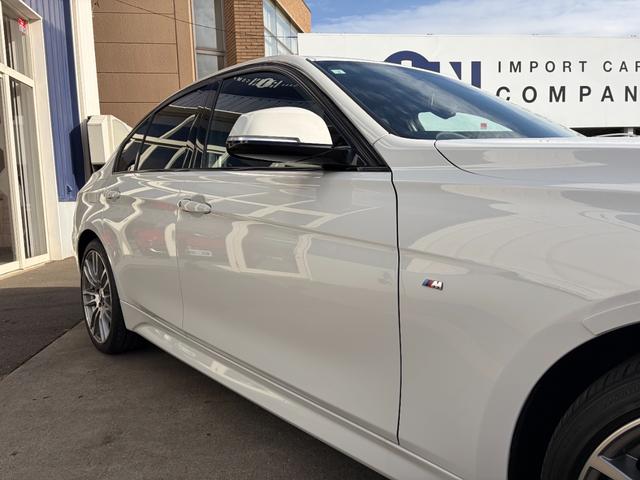 ３シリーズ ３２０ｉ　ｘＤｒｉｖｅ　Ｍスポーツ　レザーシート　１９インチＡＷ　ＴＶチューナー（31枚目）