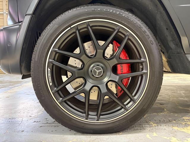 Gクラス G63 AMGレザーエクスクルーシブパッケージ ナッパレザーシートフルレザー仕様 22インチAW アンビエントライト スライディングルーフ(57枚目)