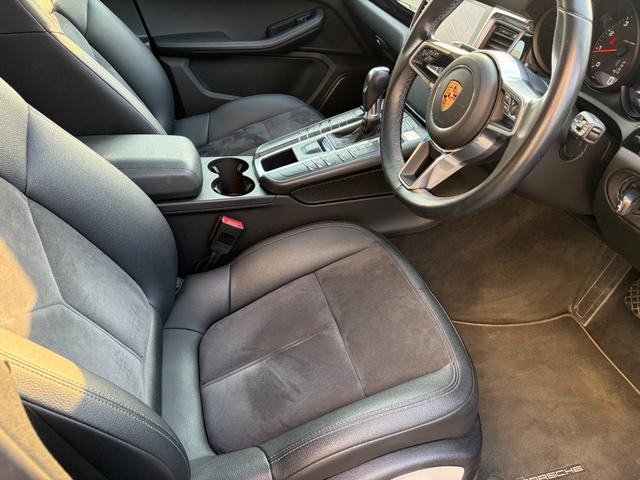 マカン マカン ターボ 4WD スライディングルーフ(34枚目)