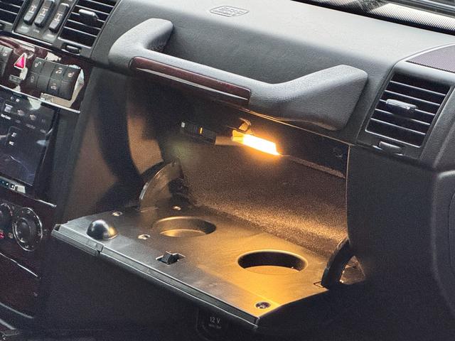 Gクラス G500 ロング 左H 黒革 SR カロッツェリアサイバーナビTV スピーカー、トゥイーターアンプセット リフトアップ 外オートステップ 外ドアミラー 外グリル ルーフライナー、SR張替済 AC修理済 冬タイヤあり(18枚目)