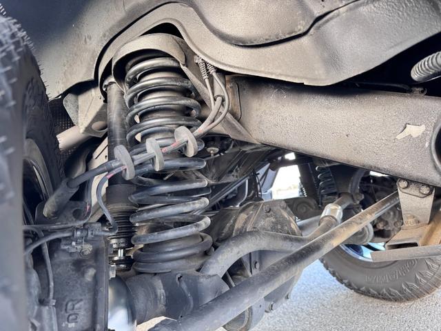 Gクラス G500 ロング 左H 黒革 SR カロッツェリアサイバーナビTV スピーカー、トゥイーターアンプセット リフトアップ 外オートステップ 外ドアミラー 外グリル ルーフライナー、SR張替済 AC修理済 冬タイヤあり(60枚目)