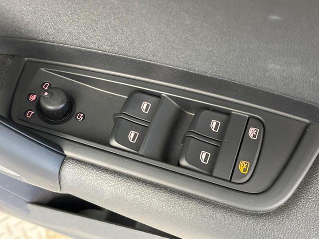 １．４ＴＦＳＩ　バイキセノンＰＫＧ　ＭＭＩナビ　フルセグＴＶ　バックカメラ　ＨＩＤヘッド　Ｂｌｕｅｔｏｏｔｈ接続　ＥＴＣ　キーレス　禁煙車(30枚目)