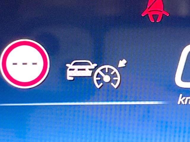 Ｃクラスオールテレイン Ｃ２２０ｄ　４マチック　オールテレイン　現行モデル　レザーエクスクルーシブパッケージ　パノラミックスライデイングルーフ　レーダーセーフティパッケージ　黒革シート　シートヒーター　純正ナビ　全周囲カメラ　電動リアゲート　パークトロニック（44枚目）