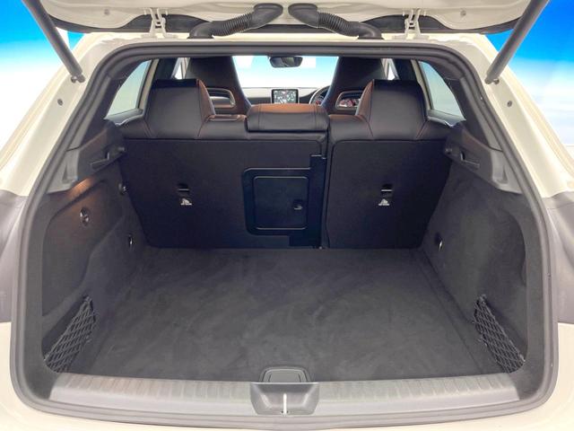GLAクラス GLA250 4マチック スポーツ AMGレザーエクスクルーシブパッケージ レーダーセーフティパッケージ harman/kardon 黒革シート シートヒーター ディストロニックプラス 純正ナビ バックカメラ ルーフレール パドルシフト(15枚目)