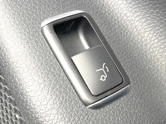 GLAクラス GLA250 4マチック スポーツ AMGレザーエクスクルーシブパッケージ レーダーセーフティパッケージ harman/kardon 黒革シート シートヒーター ディストロニックプラス 純正ナビ バックカメラ ルーフレール パドルシフト(46枚目)