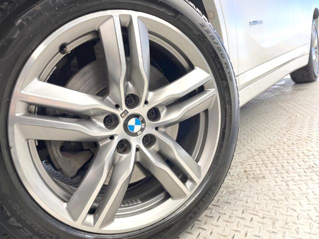 Ｘ１ ｘＤｒｉｖｅ　２０ｉ　Ｍスポーツ　コンフォートＰＫＧ　純正ナビ　バックカメラ　アルカンターラシート　Ｍスポーツサスペンション　ＬＥＤヘッドライト　電動リアゲート　純正１８インチアルミホイール　ＥＴＣ　禁煙車（15枚目）