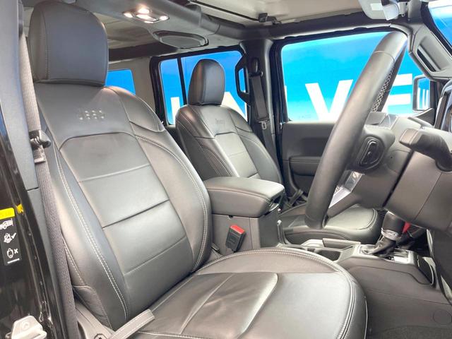 ジープ・ラングラーアンリミテッド サハラ 「Jeep」刺?入り黒革シート シートヒーター アダプティブクルーズコントロール LEDヘッドランプ バック・サイド・フロントカメラ クリアランスソナー 純正ナビTV Bluetooth ETC(10枚目)