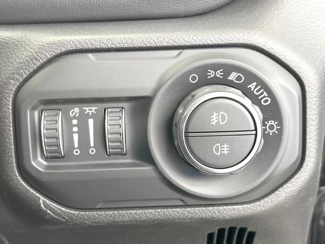 ジープ・ラングラーアンリミテッド サハラ 「Jeep」刺?入り黒革シート シートヒーター アダプティブクルーズコントロール LEDヘッドランプ バック・サイド・フロントカメラ クリアランスソナー 純正ナビTV Bluetooth ETC(31枚目)