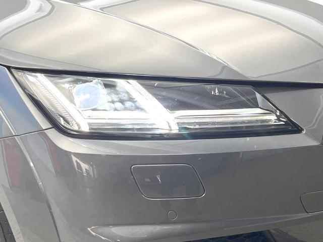 ＴＴクーペ ２．０ＴＦＳＩ　クワトロ　Ｓラインパッケージ　アシスタンスパッケージ　バーチャルコックピット　純正ナビ　バックカメラ　クルーズコントロール　アルカンターラシート　純正１８インチアルミホイール　Ｓラインスポーツサスペンション（14枚目）