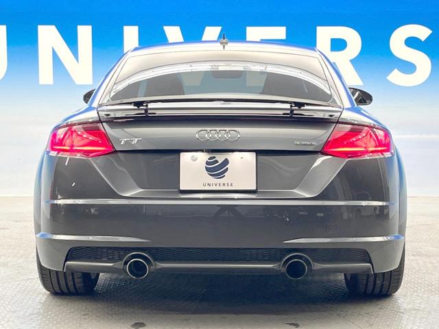 ＴＴクーペ ２．０ＴＦＳＩ　クワトロ　Ｓラインパッケージ　アシスタンスパッケージ　バーチャルコックピット　純正ナビ　バックカメラ　クルーズコントロール　アルカンターラシート　純正１８インチアルミホイール　Ｓラインスポーツサスペンション（16枚目）