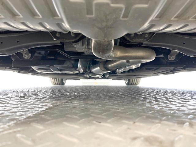 ＴＴクーペ ２．０ＴＦＳＩ　クワトロ　Ｓラインパッケージ　アシスタンスパッケージ　バーチャルコックピット　純正ナビ　バックカメラ　クルーズコントロール　アルカンターラシート　純正１８インチアルミホイール　Ｓラインスポーツサスペンション（21枚目）