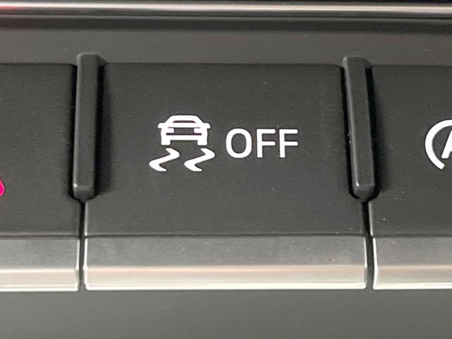 ＴＴクーペ ２．０ＴＦＳＩ　クワトロ　Ｓラインパッケージ　アシスタンスパッケージ　バーチャルコックピット　純正ナビ　バックカメラ　クルーズコントロール　アルカンターラシート　純正１８インチアルミホイール　Ｓラインスポーツサスペンション（24枚目）