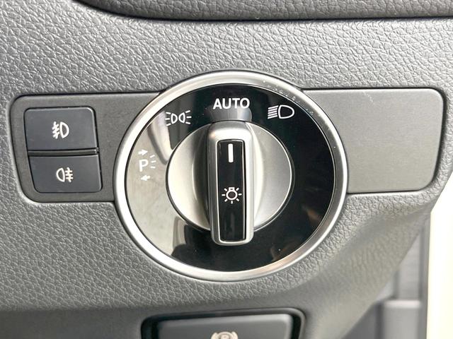 ＧＬＡクラス ＧＬＡ２５０　４マチック　レザーエクスクルーシブＰＫＧ　レーダーセーフティＰＫＧ　サンルーフ　純正ナビ　バックカメラ　ｈａｒｍａｎ／ｋａｒｄｏｎ　黒革シート　シートヒーター　パワーシート　純正１８インチアルミホイール（42枚目）