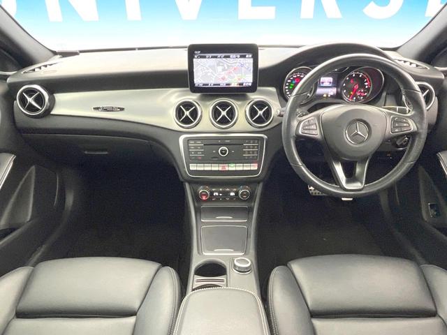 ＧＬＡクラス ＧＬＡ２２０　４マチック　後期モデル　プレミアムパッケージ　レーダーセーフティパッケージ　パノラミックスライデイングルーフ　黒革シート　シートヒーター　ｈａｒｍａｎ／ｋａｒｄｏｎ　純正ナビ　バックカメラ　ＬＥＤヘッドライト（2枚目）