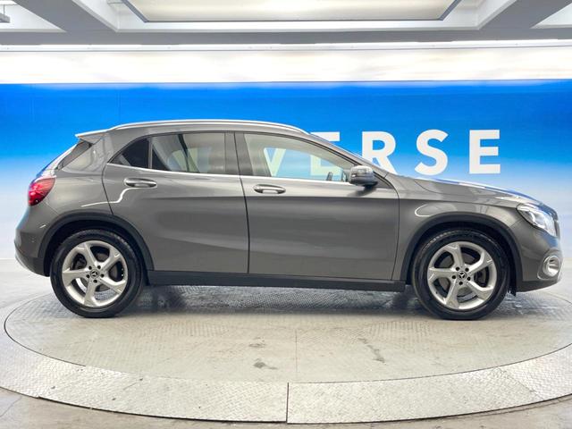 ＧＬＡクラス ＧＬＡ２２０　４マチック　後期モデル　プレミアムパッケージ　レーダーセーフティパッケージ　パノラミックスライデイングルーフ　黒革シート　シートヒーター　ｈａｒｍａｎ／ｋａｒｄｏｎ　純正ナビ　バックカメラ　ＬＥＤヘッドライト（20枚目）