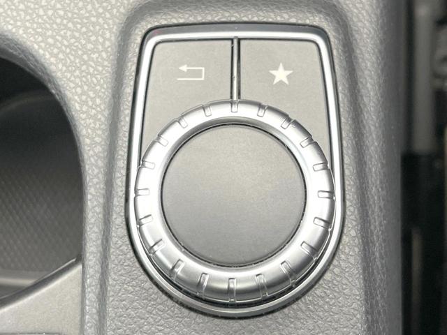 ＧＬＡクラス ＧＬＡ２２０　４マチック　後期モデル　プレミアムパッケージ　レーダーセーフティパッケージ　パノラミックスライデイングルーフ　黒革シート　シートヒーター　ｈａｒｍａｎ／ｋａｒｄｏｎ　純正ナビ　バックカメラ　ＬＥＤヘッドライト（31枚目）