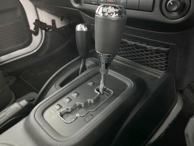 ジープ・ラングラーアンリミテッド スポーツ カロッツェリアナビ 地デジTV ガイドライン付きバックカメラ サイドカメラ クルーズコントロール 純正17インチアルミホイール ダウンヒルアシスト ETC(11枚目)