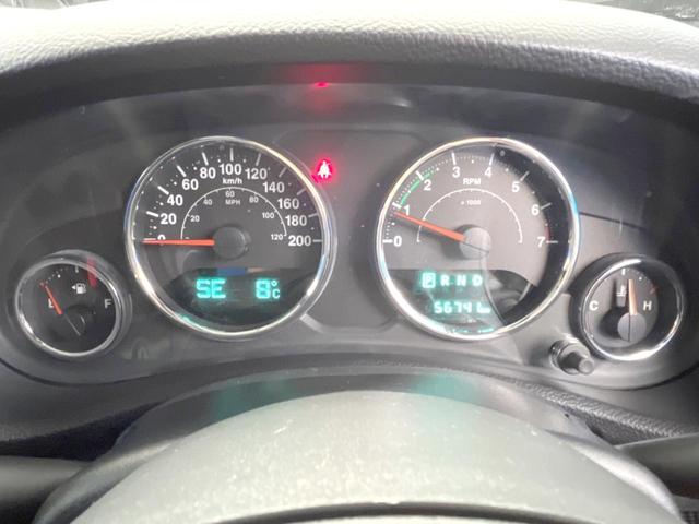 ジープ・ラングラーアンリミテッド スポーツ カロッツェリアナビ 地デジTV ガイドライン付きバックカメラ サイドカメラ クルーズコントロール 純正17インチアルミホイール ダウンヒルアシスト ETC(31枚目)