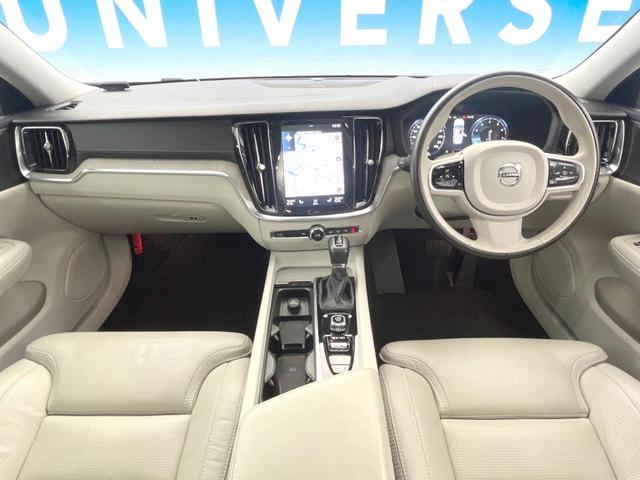 Ｖ６０ クロスカントリー　Ｔ５　ＡＷＤ　プロ　プラスパッケージ　パノラマサンルーフ　ｈａｒｍａｎ／ｋａｒｄｏｎ　アイボリーレザーシート　ベンチレーションシート　シートヒーター　ステアリングヒーター　アダプティブクルーズコントロール（2枚目）
