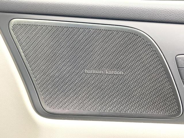 Ｖ６０ クロスカントリー　Ｔ５　ＡＷＤ　プロ　プラスパッケージ　パノラマサンルーフ　ｈａｒｍａｎ／ｋａｒｄｏｎ　アイボリーレザーシート　ベンチレーションシート　シートヒーター　ステアリングヒーター　アダプティブクルーズコントロール（8枚目）