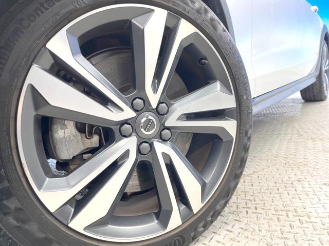 Ｖ６０ クロスカントリー　Ｔ５　ＡＷＤ　プロ　プラスパッケージ　パノラマサンルーフ　ｈａｒｍａｎ／ｋａｒｄｏｎ　アイボリーレザーシート　ベンチレーションシート　シートヒーター　ステアリングヒーター　アダプティブクルーズコントロール（15枚目）