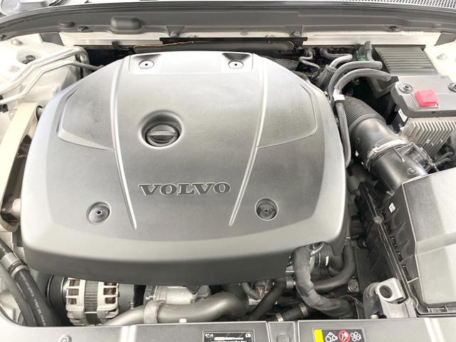 Ｖ６０ クロスカントリー　Ｔ５　ＡＷＤ　プロ　プラスパッケージ　パノラマサンルーフ　ｈａｒｍａｎ／ｋａｒｄｏｎ　アイボリーレザーシート　ベンチレーションシート　シートヒーター　ステアリングヒーター　アダプティブクルーズコントロール（21枚目）