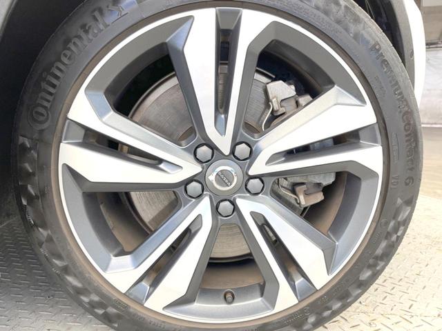 Ｖ６０ クロスカントリー　Ｔ５　ＡＷＤ　プロ　プラスパッケージ　パノラマサンルーフ　ｈａｒｍａｎ／ｋａｒｄｏｎ　アイボリーレザーシート　ベンチレーションシート　シートヒーター　ステアリングヒーター　アダプティブクルーズコントロール（24枚目）