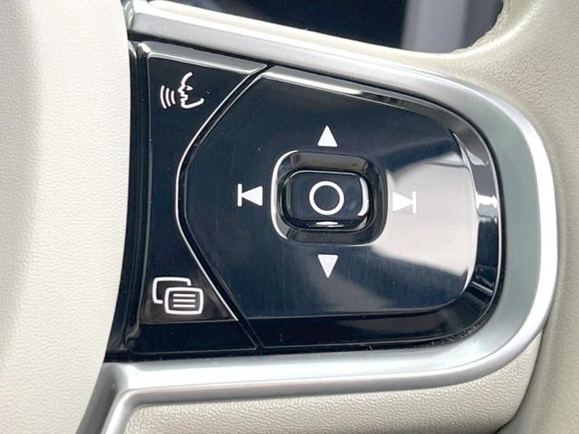 Ｖ６０ クロスカントリー　Ｔ５　ＡＷＤ　プロ　プラスパッケージ　パノラマサンルーフ　ｈａｒｍａｎ／ｋａｒｄｏｎ　アイボリーレザーシート　ベンチレーションシート　シートヒーター　ステアリングヒーター　アダプティブクルーズコントロール（32枚目）