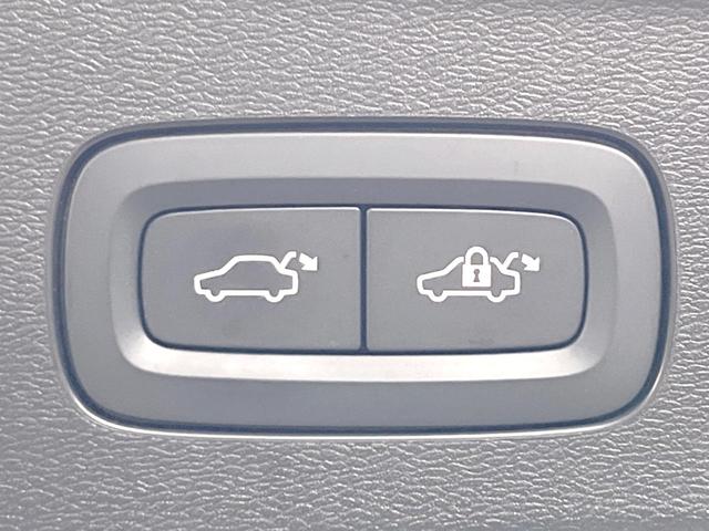 Ｖ６０ クロスカントリー　Ｔ５　ＡＷＤ　プロ　プラスパッケージ　パノラマサンルーフ　ｈａｒｍａｎ／ｋａｒｄｏｎ　アイボリーレザーシート　ベンチレーションシート　シートヒーター　ステアリングヒーター　アダプティブクルーズコントロール（46枚目）