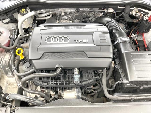 ＴＴクーペ ２．０ＴＦＳＩ　クワトロ　レザーパッケージ　アシスタンスパッケージアドバンスト　マトリクスＬＥＤヘッドライト　純正ナビ　バックカメラ　黒革シート　シートヒーター　バーチャルコックピット　クルーズコントロール　パーキングシステム（19枚目）