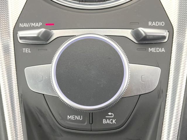 ＴＴクーペ ２．０ＴＦＳＩ　クワトロ　レザーパッケージ　アシスタンスパッケージアドバンスト　マトリクスＬＥＤヘッドライト　純正ナビ　バックカメラ　黒革シート　シートヒーター　バーチャルコックピット　クルーズコントロール　パーキングシステム（30枚目）