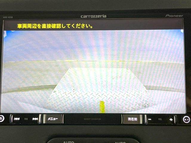 ジープ・ラングラーアンリミテッド サハラ SAHARA刺?入り黒革シート シートヒーター クルーズコントロール メモリナビ バック/サイドカメラ フルセグ Bluetooth接続 オートライト 純正18インチアルミホイール ETC車載器(6枚目)