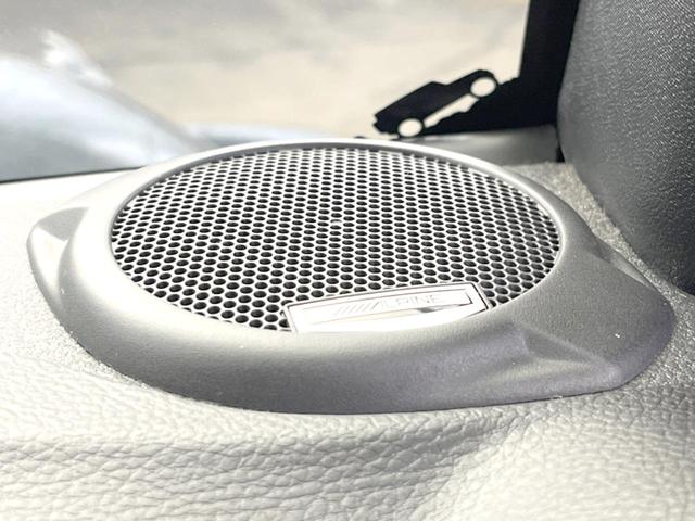 ジープ・ラングラーアンリミテッド サハラ SAHARA刺?入り黒革シート シートヒーター クルーズコントロール メモリナビ バック/サイドカメラ フルセグ Bluetooth接続 オートライト 純正18インチアルミホイール ETC車載器(8枚目)