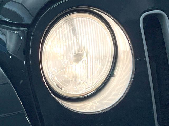 ジープ・ラングラーアンリミテッド サハラ SAHARA刺?入り黒革シート シートヒーター クルーズコントロール メモリナビ バック/サイドカメラ フルセグ Bluetooth接続 オートライト 純正18インチアルミホイール ETC車載器(13枚目)