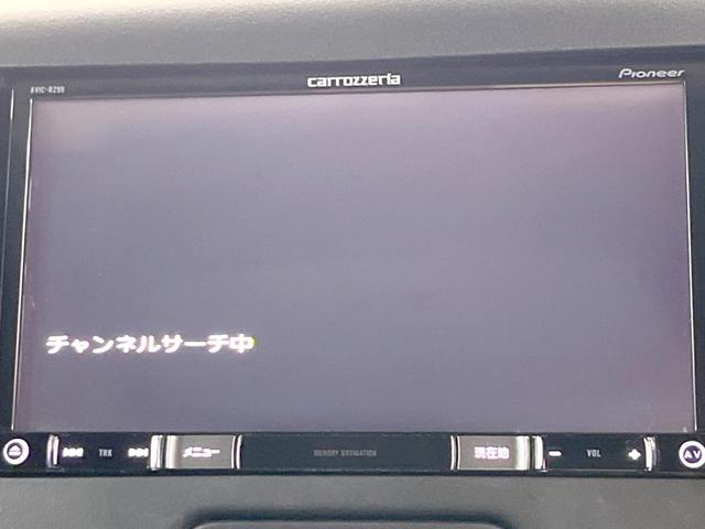 ジープ・ラングラーアンリミテッド サハラ SAHARA刺?入り黒革シート シートヒーター クルーズコントロール メモリナビ バック/サイドカメラ フルセグ Bluetooth接続 オートライト 純正18インチアルミホイール ETC車載器(22枚目)