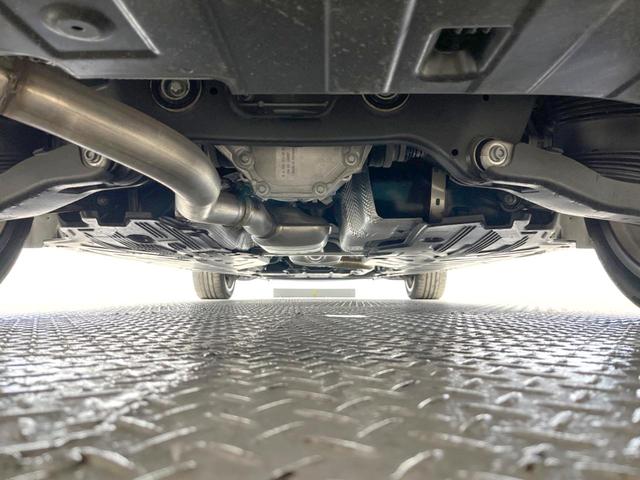 Ｃクラス Ｃ２００　４マチックロレウスエデシンスポーツプラスＰ　特別仕様車　パノラミックスライディングルーフ　レーダーセーフティパッケージ　エアサスペンション　ヘッドアップディスプレイ　黒革シート　パワーシート　シートヒーター　マルチビームＬＥＤ　純正ナビＴＶ（21枚目）