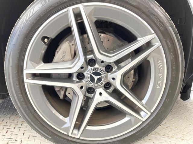 Ｃクラス Ｃ２００　４マチックロレウスエデシンスポーツプラスＰ　特別仕様車　パノラミックスライディングルーフ　レーダーセーフティパッケージ　エアサスペンション　ヘッドアップディスプレイ　黒革シート　パワーシート　シートヒーター　マルチビームＬＥＤ　純正ナビＴＶ（22枚目）