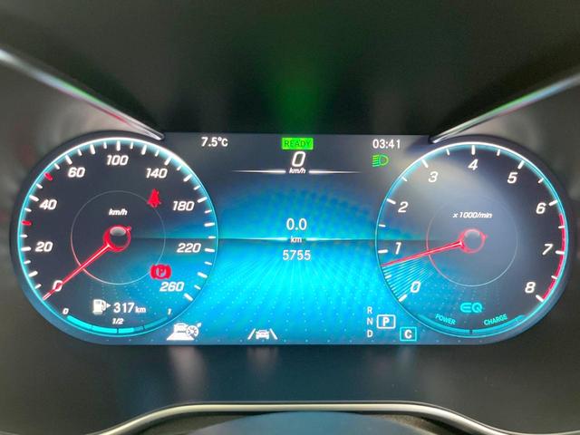 Ｃクラス Ｃ２００　４マチックロレウスエデシンスポーツプラスＰ　特別仕様車　パノラミックスライディングルーフ　レーダーセーフティパッケージ　エアサスペンション　ヘッドアップディスプレイ　黒革シート　パワーシート　シートヒーター　マルチビームＬＥＤ　純正ナビＴＶ（29枚目）