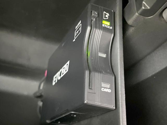 ジープ・ラングラーアンリミテッド サハラ 純正ナビ バックカメラ レーダークルーズコントロール 黒革シート シートヒーター ステアリングヒーター ALPINEサウンドシステム LEDヘッドライト ETC 17インチアルミホイール(11枚目)