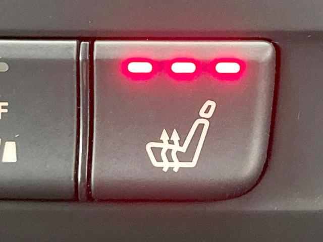 ＣＬＡクラス ＣＬＡ２５０　４マチック　レーダーセーフティーパッケージ　純正ナビ　バックカメラ　アダプティブクルーズコントロール　禁煙車　純正１８インチアルミホイール　シートヒーター　パワーシート　スマートキー　ＥＴＣ　ＢＬＵＥＴＯＯＴＨ（6枚目）