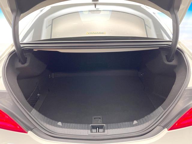 ＣＬＡクラス ＣＬＡ２５０　４マチック　レーダーセーフティーパッケージ　純正ナビ　バックカメラ　アダプティブクルーズコントロール　禁煙車　純正１８インチアルミホイール　シートヒーター　パワーシート　スマートキー　ＥＴＣ　ＢＬＵＥＴＯＯＴＨ（15枚目）